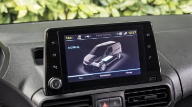 Peugeot e-Partner - screen
