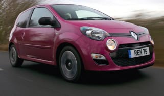 Renault Twingo hatchback front tracking