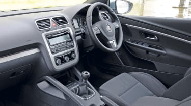 Volkswagen Eos Bluemotion interior