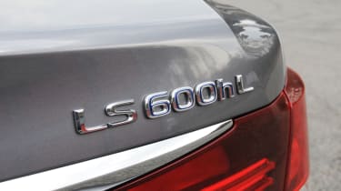 Lexus LS 600h L badge