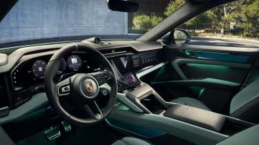 Porsche Cayenne Electric S - steering wheel