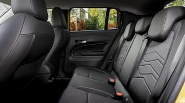 Jeep Avenger - rear seats