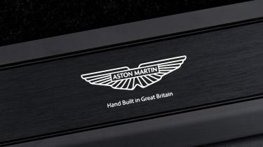 Aston Martin Vantage - interior badge