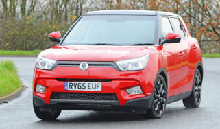SsangYong Tivoli - front