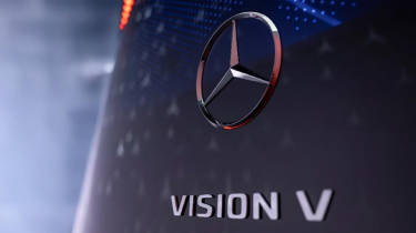 Mercedes Vision V concept - badge 