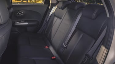 Nissan Juke Mk1 - rear seats
