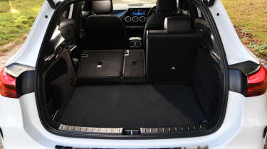 Mercedes GLA - boot