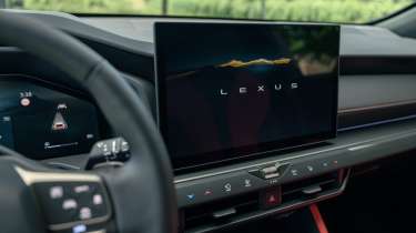 New Lexus NX facelift - interior 