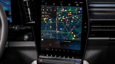 Renault Espace SUV - infotainment screen (navigation)