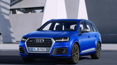 Audi SQ7 blue - front quarter