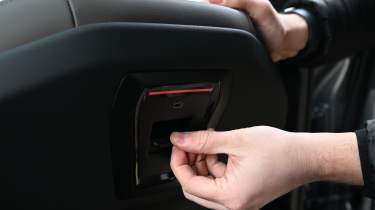  BMW 530e Touring long-term - USB on back of seats