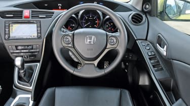Honda Civic 2.2 i-DTEC EX GT dash