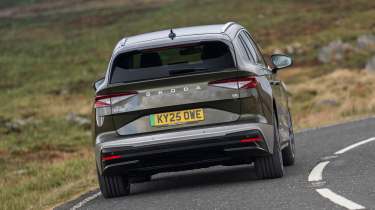 Skoda Enyaq SE L 85 - rear cornering