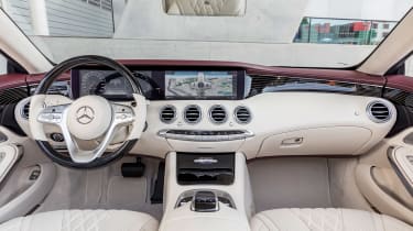 Mercedes S-Class Cabriolet - dash