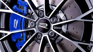 Volkswagen Golf R - wheel detail