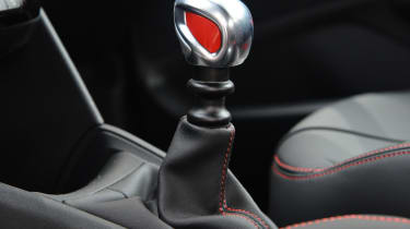 Peugeot 208 GTi gearlever