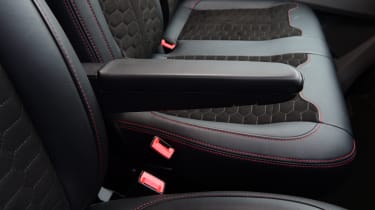 Volkswagen Transporter Sportline - front armrest