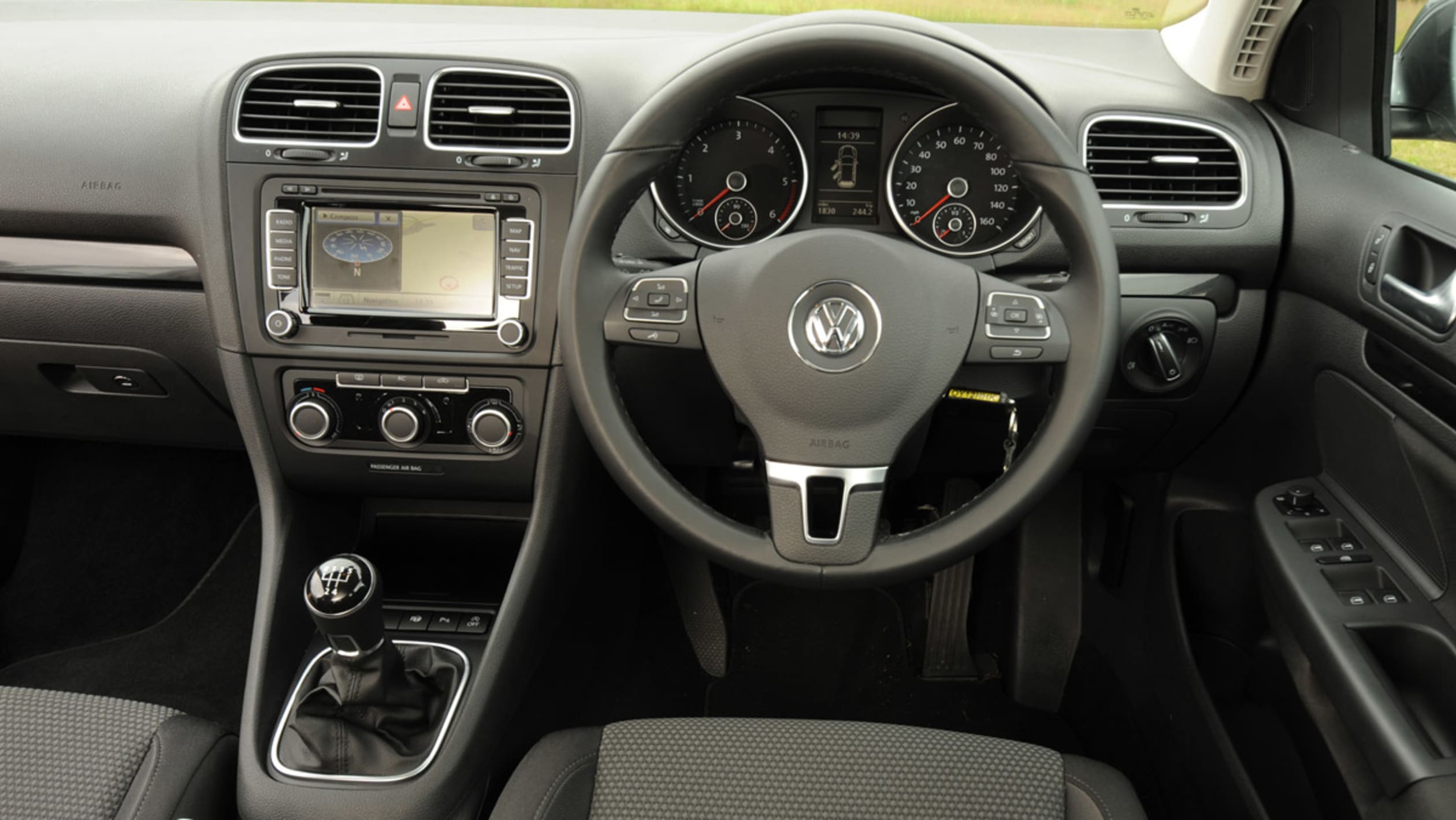 Volkswagen Golf Estate pictures | Auto Express