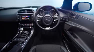 Jaguar XE 2.0D R Sport - interior