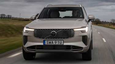 Volvo XC90 T8 - full front