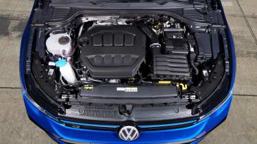 Volkswagen Golf R - engine