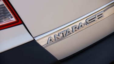 Vauxhall Antara detail