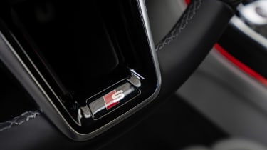 Audi S8 - steering wheel detail