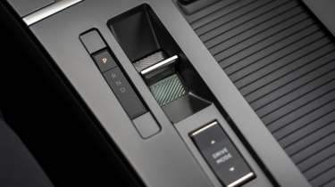 Vauxhall Astra Sports Tourer Electric - gear selector