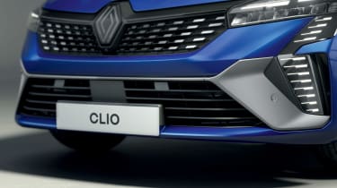 Renault Clio facelift - grille