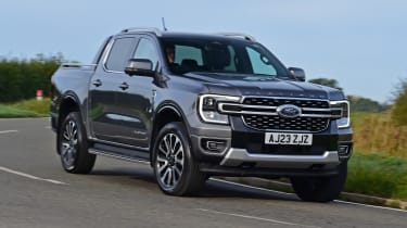 Ford Ranger Platinum - front action