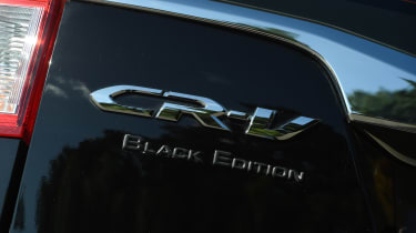 Honda CR-V Black Edition 2016 - badge