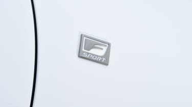 Lexus ES - badge