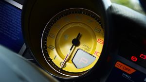 Ferrari 812 GTS - dials