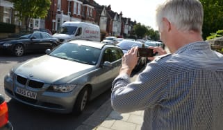 How to photograph your car for sale - header