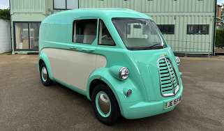 New Morris JE electric van - front 