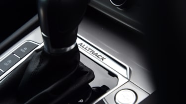 Volkswagen Passat Alltrack - gearstick 