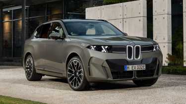 BMW iX5 - front static