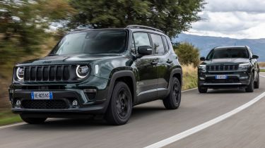 Jeep Renegade and Compass North Star - front tracking