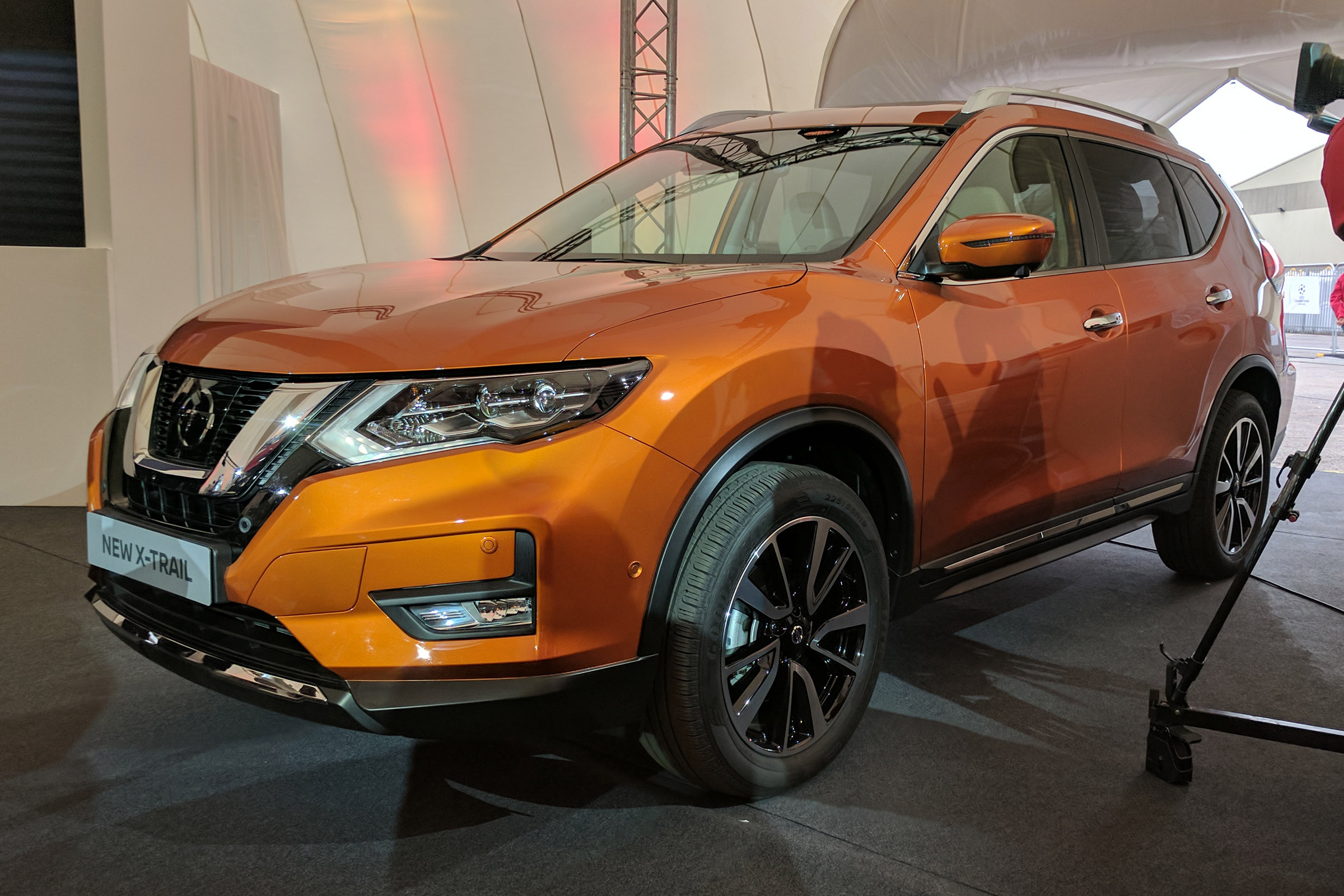 Nissan XTrail SUV facelifted model revealed with subtle