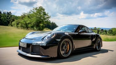Porsche GT2 RS prototype - front tracking