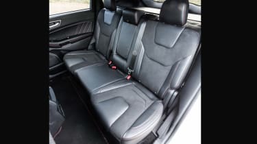 Ford Edge facelift 2018 rear seats