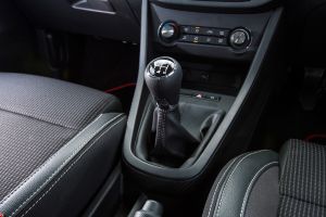 MG3 - gear lever