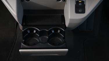 Volkswagen California - front centre console cup holders 