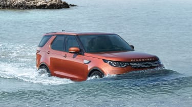 Land Rover Discovery 2017 - official wading