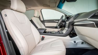 Ford Edge Titanium 2016 - front seats