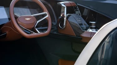 Aston Martin AM37S boat - dash