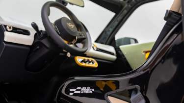 MINI x Deus Ex Machina concept - dash