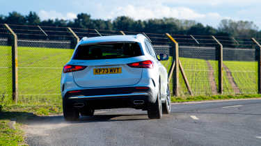 Mercedes GLA - rear cornering