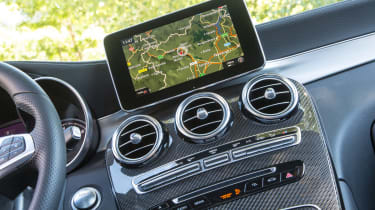 Mercedes GLC Coupe 2016 - dashboard