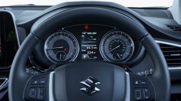 Suzuki S-Cross - dials